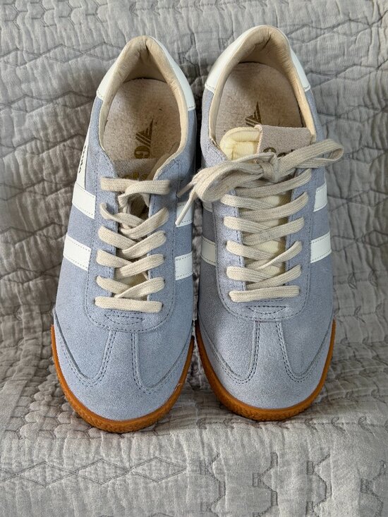 Gola Shoes - Gola Light Blue Suede and White Stripe sneaker size 7.5